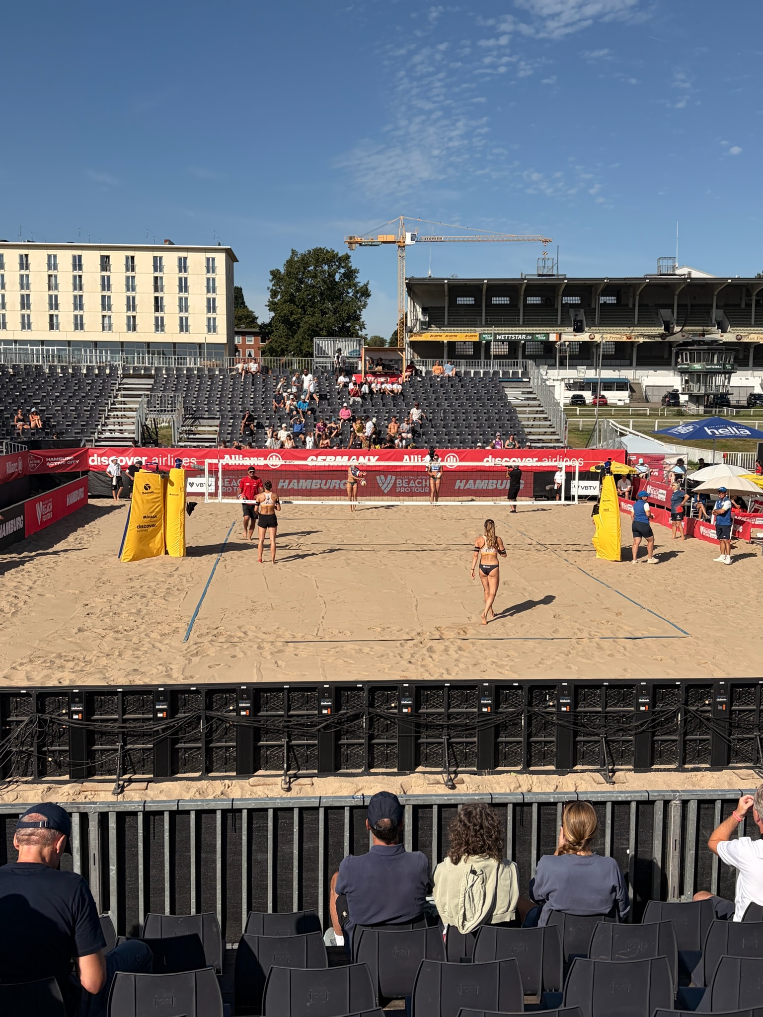 Tag -4: Beachvolleyball am Island Trip?