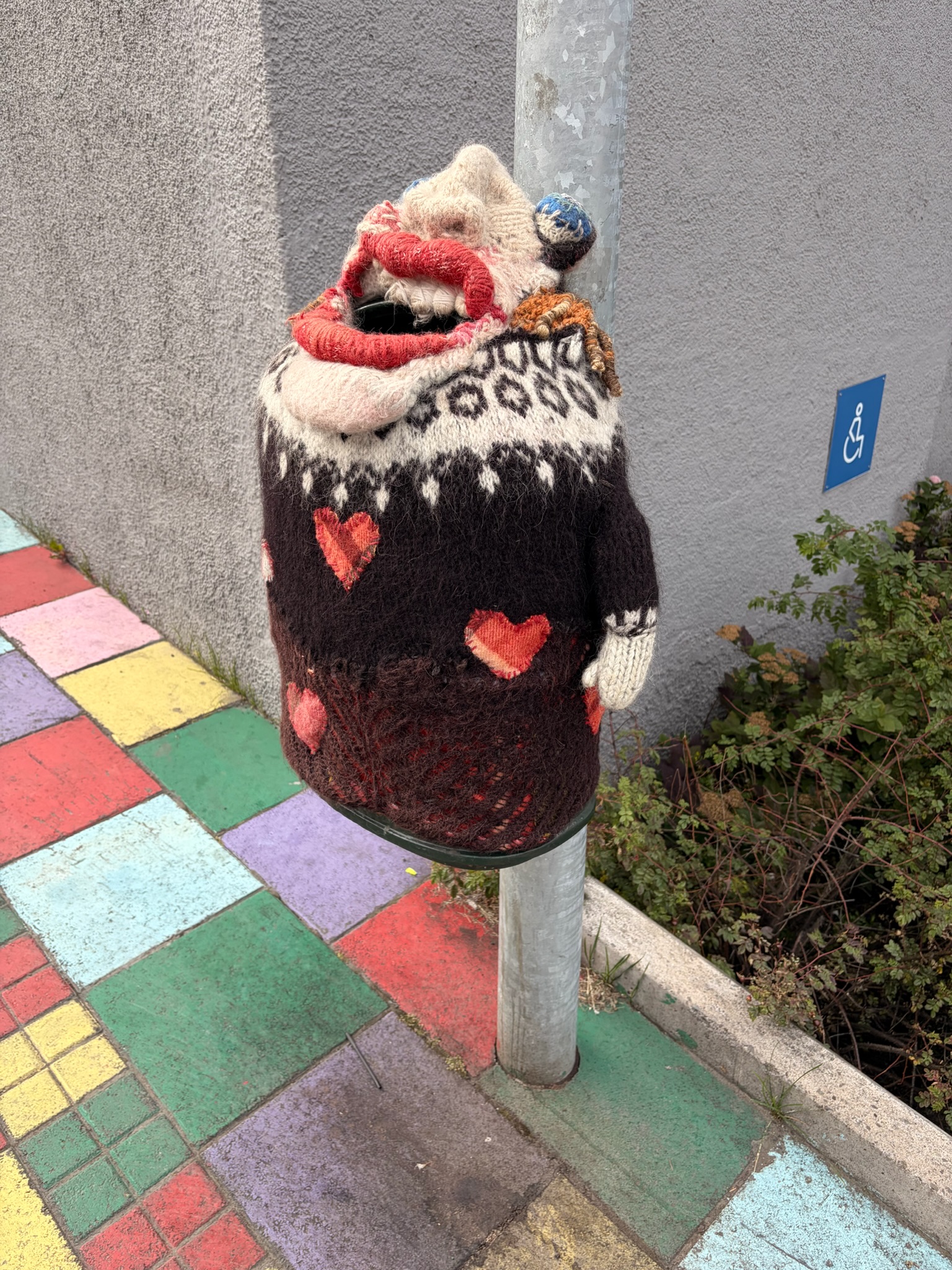 Trash monster